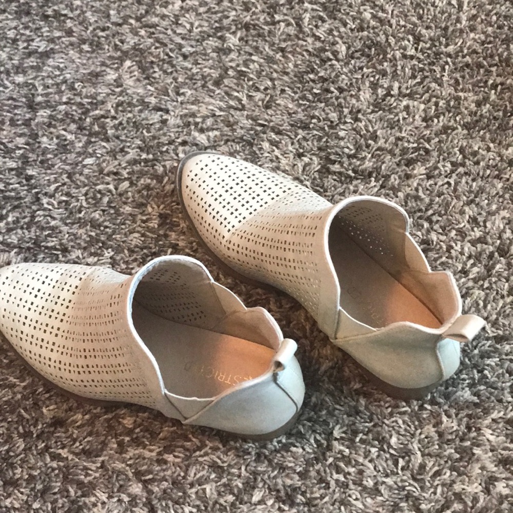 Booties - Picture 5 of 5